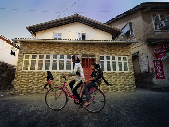 cyclists-mumbai-india
